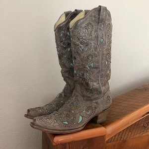 Corral boots size 9